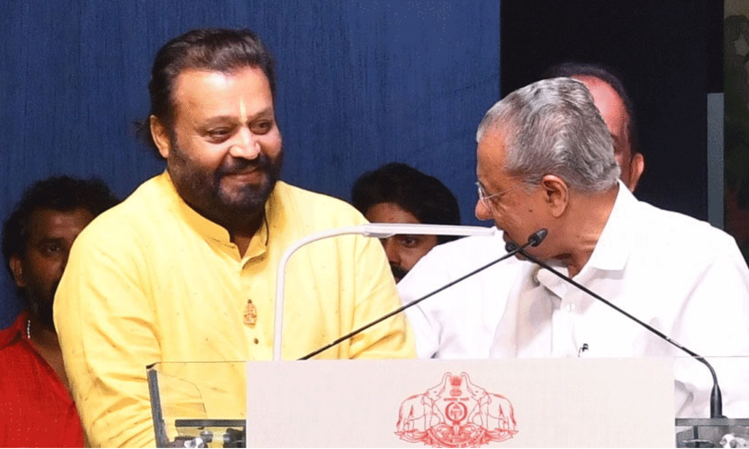 ‘ഒരു ബോംബിട്ട മാതിരിയാണ് എനിക്ക് തോന്നുന്നത്, അവർ തീയിട്ടെങ്കിൽ പെട്രോൾ ഒഴിക്കാൻ ഞാൻ തയ്യാറല്ല, പെട്രോൾ ഈസ് വെരി എക്സ്പെൻസിവ്’ -സുരേഷ് ഗോപി