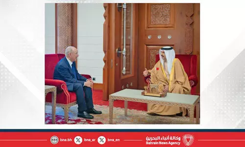 മൊ​റോ​ക്കോ ഔ​ഖാ​ഫ്-​ഇ​സ്‌​ലാ​മി​ക കാ​ര്യ മ​ന്ത്രി​യെ സ്വീ​ക​രി​ച്ച് ഹ​മ​ദ് രാ​ജാ​വ്