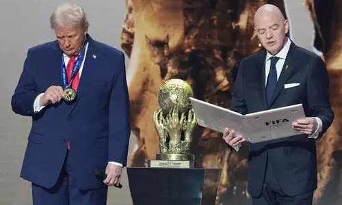 യു.എസ് ടിക്കറ്റ് കാൻസൽ ചെയ്ത് ആയിരങ്ങൾ, ബഹിഷ്‍കരണ ആഹ്വാനത്തിൽ ഉലഞ്ഞ് 2026 ലോകകപ്പ്; അടിയന്തര യോഗം വിളിച്ച് ഫിഫ