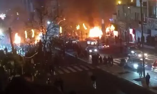 Leave the country using available transportation - Embassy advises Indians in Iran