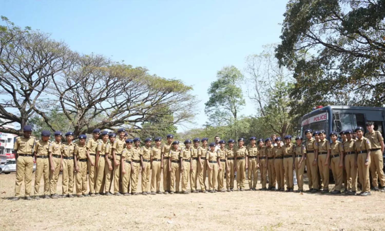 കലോത്സവ നഗരി കാക്കുന്ന കുട്ടി പൊലീസുകാർ