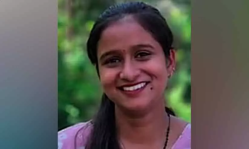 കണ്ണൂരിൽ സ്കൂൾ കെട്ടിടത്തിൽ നിന്ന് വീണ് മരിച്ച വിദ്യാർഥിനി പുതുജീവൻ നൽകുന്നത് നാലു പേർക്ക്; ഒരു വൃക്ക തിരുവനന്തപുരത്ത് എത്തിച്ചത് യാത്രാ വിമാനത്തിൽ കണ്ണൂരിൽ സ്കൂൾ കെട്ടിടത്തിൽ നിന്ന് വീണ് മരിച്ച വിദ്യാർഥിനി പുതുജീവൻ നൽകുന്നത് നാലു പേർക്ക്; ഒരു വൃക്ക തിരുവനന്തപുരത്ത് എത്തിച്ചത് യാത്രാ വിമാനത്തിൽ