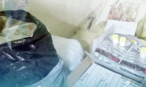 4,350 യൂ​നി​റ്റ് നി​രോ​ധി​ത പു​ക​യി​ല ഉ​ൽ​പ​ന്ന​ങ്ങ​ൾ പി​ടി​ച്ചെ​ടു​ത്തു