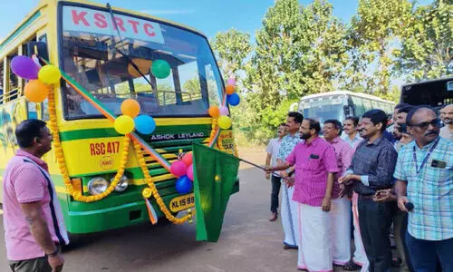 ക​ള​റാ​യി ആ​ന​വ​ണ്ടി ടൂ​റി​സ​ത്തി​ന് മാ​ത്ര​മാ​യി ബ​സ്