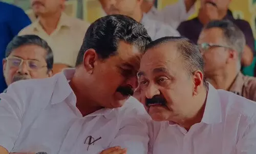 കപ്പലും കപ്പിത്താനും ഒന്നുമല്ല കാര്യം, നമ്മളൊരു ടീമാണ്, എത്ര ഫൗൾ ചെയ്യാൻ ശ്രമിച്ചാലും ഗോളടിക്കും -പി.വി.അൻവർ