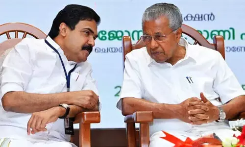 മുന്നണിമാറ്റം തടയിട്ടത് മുഖ്യമന്ത്രി
