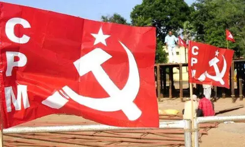 ഗൃഹ സന്ദർശനത്തിരക്കിൽ സി.പി.എം