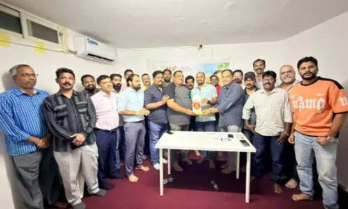 ഇര്‍ഷാദ് യൂനുസ്കുട്ടിക്ക് കേളി യാത്രയയപ്പ്