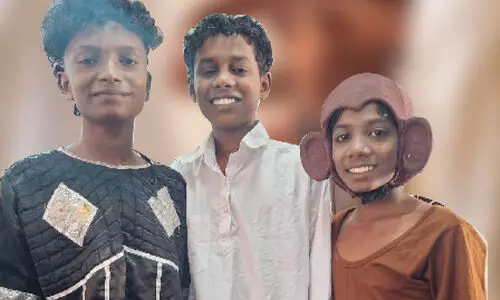 ‘ആ​രെ​ങ്കി​ലും വി​ഡി​യോ എ​ടു​ക്കു​മെ​ങ്കി​ൽ അ​മ്മ​ക്ക് അ​യ​ച്ചു​കൊ​ടു​ക്ക​ണമെന്നുണ്ട്’ -ക​ട​ലി​ന​ക്ക​രെ​യി​രു​ന്ന് അ​മ്മ കാ​ണു​ന്നു​ണ്ട്, അ​തു​ലി​ന്റെ ‘കു​പ്പാ​യം