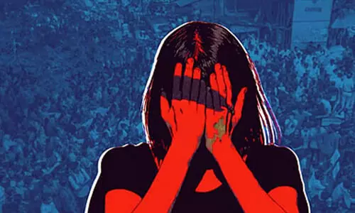 14 കാരിയുടെ മൃതദേഹം റെയിൽവെ ട്രാക്കിനരികിൽ;   16കാരനായ ആൺസുഹൃത്ത് കസ്റ്റഡിയിൽ