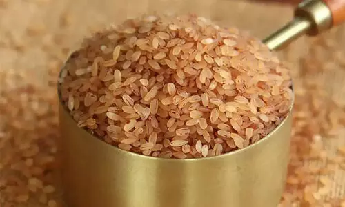 റേഷൻകടകളിലെ മട്ടയരിയുടെ ഗുണമേന്മയിൽ ​ക്രമക്കേട്: പാഡി മാനേജരെ മാതൃവകുപ്പിലേക്ക് മാറ്റി