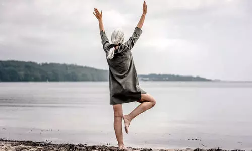 Can you stand on one leg? Then your brain is safe.