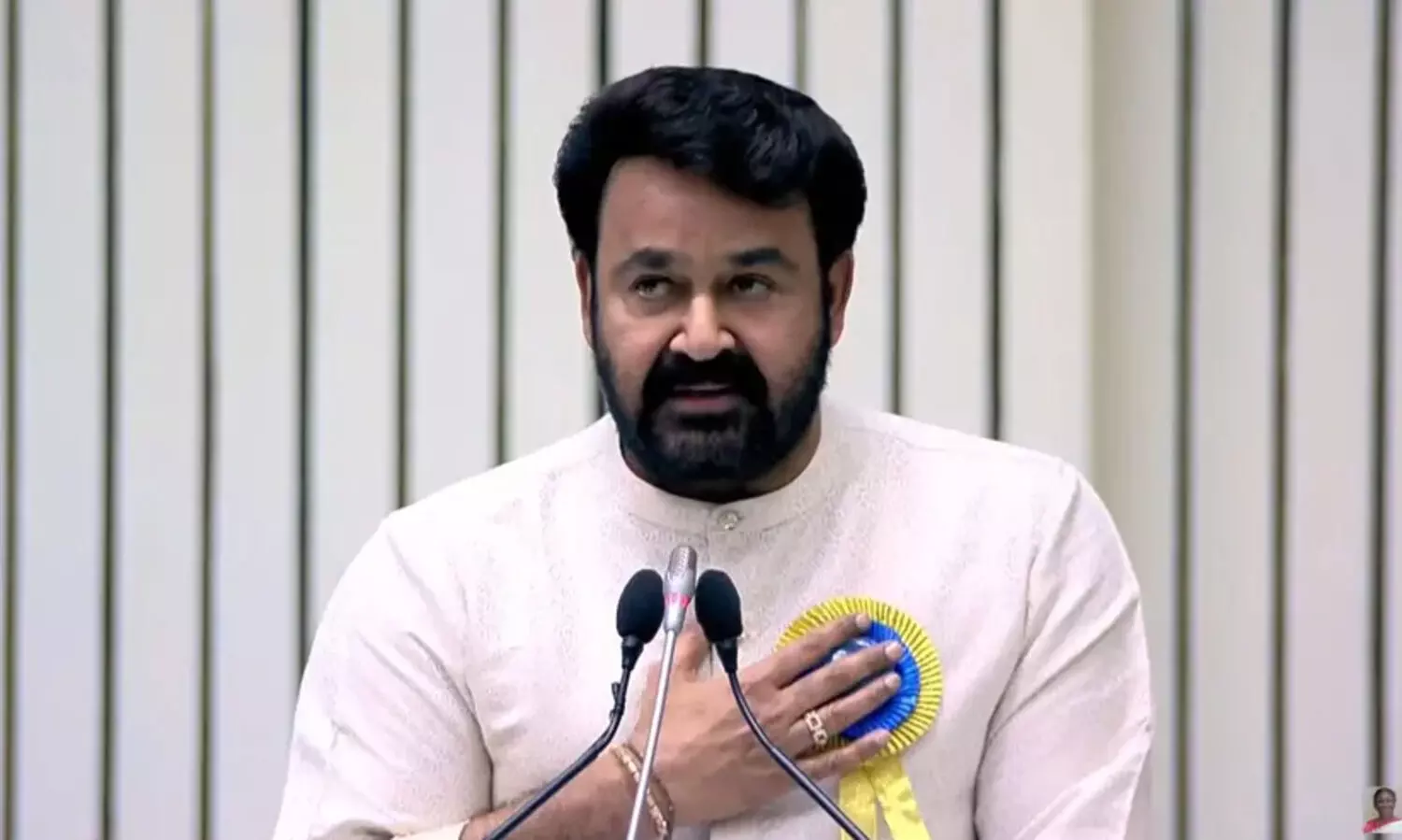 കലോത്സവത്തിന് പൂരത്തിരക്ക്; മോഹൻലാൽ കൂടി എത്തുന്നതോടെ ഒന്നൂടെ കളറാകും