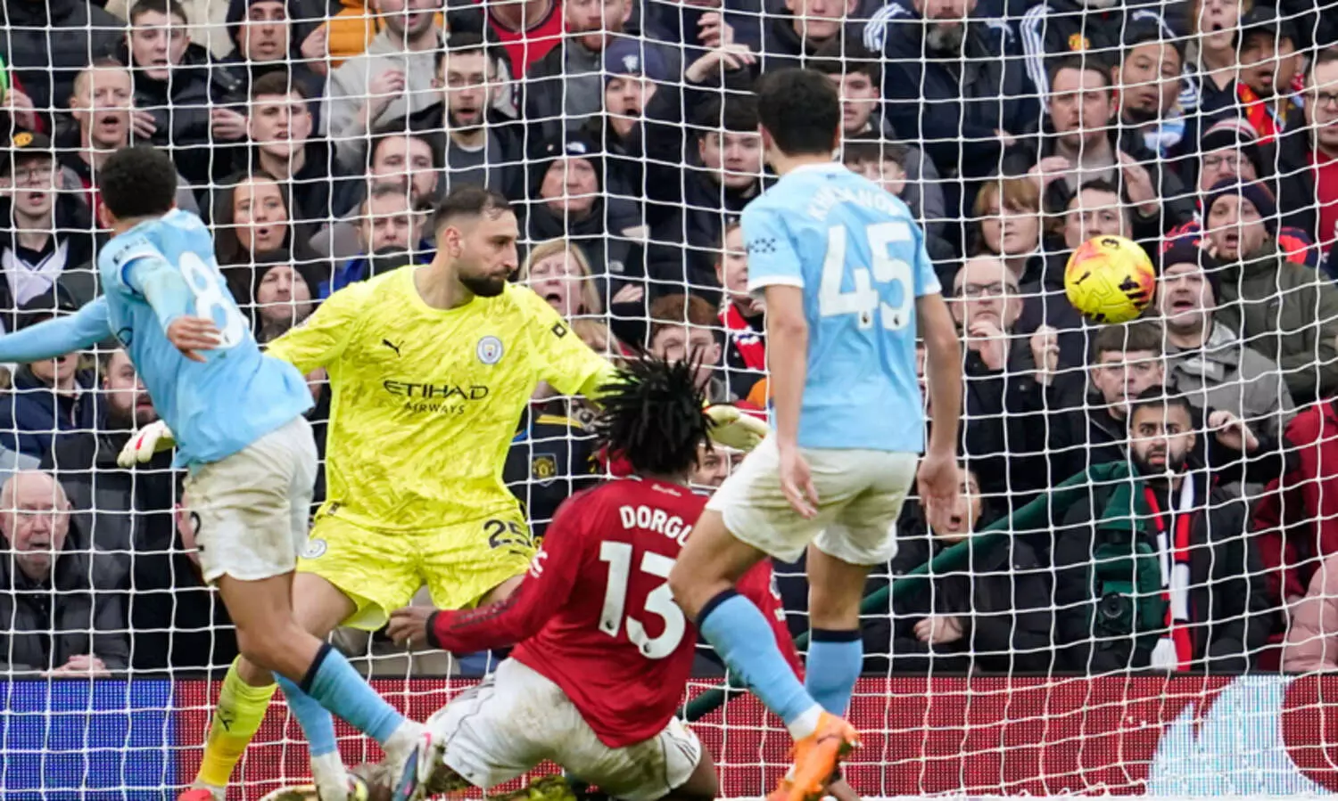 ചിരവൈരികളുടെ പോരാട്ടത്തിൽ മാഞ്ചസ്റ്റർ യുണൈറ്റഡിന് ജയം