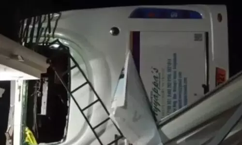 തിരുവനന്തപുരത്ത് ടൂറിസ്റ്റ് ബസ് മറിഞ്ഞ് 17 വിദ്യാർഥികൾക്ക് പരിക്ക്, രണ്ടുപേരുടെ നില ഗുരുതരം