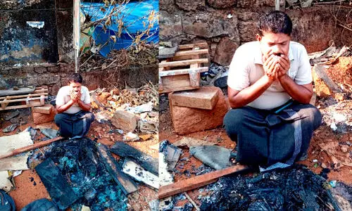 ചെരിപ്പ് നന്നാക്കുന്നയാളുടെ ജീവനോപാധി അഗ്നിക്കിരയാക്കി