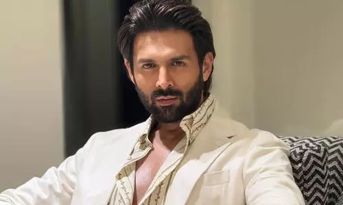 സിനിമ പരാജയം; പ്രതിഫലം വാങ്ങിയ 15 കോടി തിരികെ നൽകി താരം