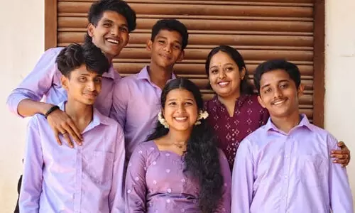 അവതരണത്തിലെ വൈവിധ്യം ആവണീശ്വരത്തിന് തുണയായി