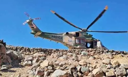 ജ​ബ​ൽ ന​ഖ്അ​യി​ൽ അ​പ​ക​ട​ത്തി​ൽ​പെ​ട്ട വ​നി​ത​യെ ഹെ​ലി​കോ​പ്ട​റി​ൽ ര​ക്ഷ​പ്പെ​ടു​ത്തി