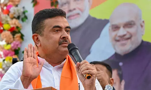 മമതക്കെതിരെ 100 കോടി രൂപ നഷ്ടപരിഹാരം ആവശ്യപ്പെട്ട് ​പ്രതിപക്ഷ നേതാവ്