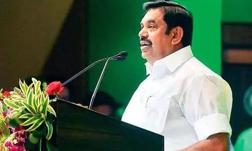 പുരുഷൻമാർക്ക് സൗജന്യ ബസ് യാത്ര, വനിതകൾക്ക് വാഹനം വാങ്ങാൻ അഞ്ച് ലക്ഷം; തെരഞ്ഞെടുപ്പ് വാഗ്ദാനവുമായി എ.ഐ.എ.ഡി.എം.കെ