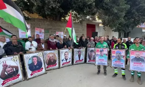 ഫലസ്തീൻ തടവുകാരെ തൂക്കിക്കൊല്ലാൻ അനുവദിക്കുന്ന പുതിയ നിയമം: ഇസ്രായേൽ തടങ്കലിലുള്ളവർക്കു വേണ്ടി ലണ്ടനിൽ റെഡ് റിബൺ കാമ്പയ്നുമായി ആക്ടിവിസ്റ്റുകൾ