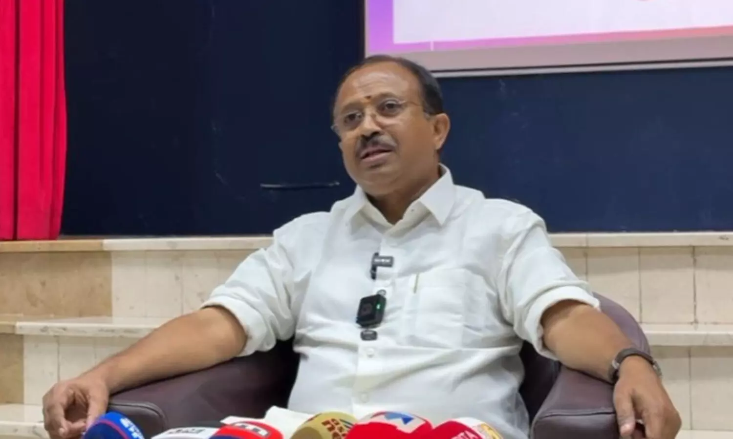 വെള്ളാപ്പള്ളിയുടെ മുദ്രാവാക്യം എൽ.ഡി.എഫിന് നേട്ടമാവില്ലെന്ന് വി. മുരളീധരൻ