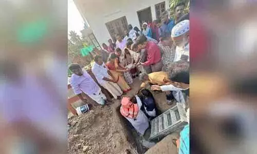 ഇ​ന്ത്യ​ൻ മീ​ഡി​യ-​വി.​പി.​എ​സ് ഭ​വ​ന​ പ​ദ്ധ​തി​യി​ൽ ആ​ദ്യ വീ​ടി​ന് ത​റ​ക്ക​ല്ലി​ട്ടു