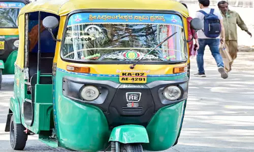 അ​ന​ധി​കൃ​ത ഓ​ട്ടോ​: ത​ട​യാ​ൻ ക്യു.​ആ​ർ കോ​ഡ്