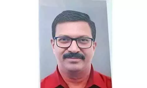 തൃ​ശൂ​ർ സ്വ​ദേ​ശി നി​ര്യാ​ത​നാ​യി