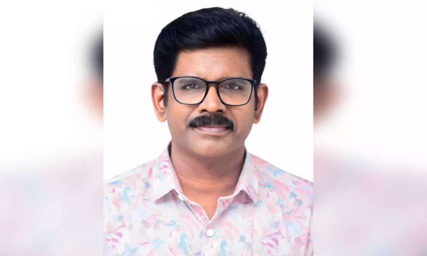 വ്യത്യസ്തനാമൊരു അധ്യാപകൻ; കുട്ടികളുടെ സുരക്ഷക്കായി വേറിട്ട പ്രവർത്തനങ്ങളിലാണ് എൽ. സുഗതൻ