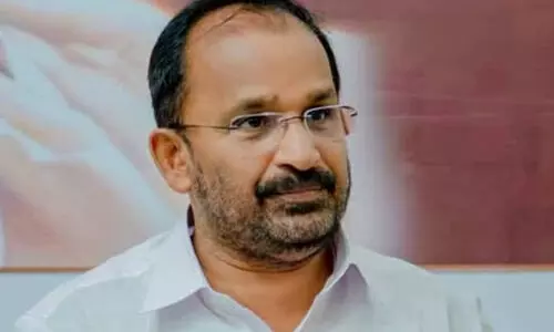 നായാടി മുതൽ നസ്രാണി വരെയല്ല, മനുഷ്യരാണ് ഒരുമിക്കേണ്ടത്, മതനിരപേക്ഷത ജീവവായു, ഒരായിരം തെരഞ്ഞെടുപ്പിൽ തോറ്റാലും നിലപാട് അത് തന്നെ; സതീശനെ പിന്തുണച്ച് ടി.എൻ.പ്രതാപൻ