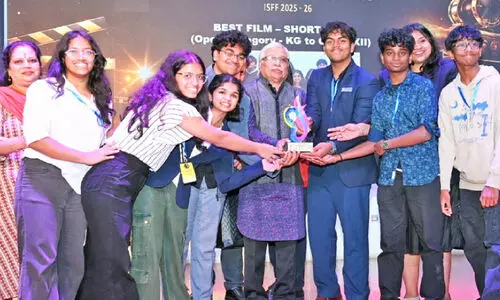 ഐ.എസ്.എഫ്.എഫ് 2025; സൂര്യരാജ് നടൻ, അലീഷ നടി, അൽ ഫൈക് സംവിധായകൻ ഐ.എസ്.എഫ്.എഫ് 2025; സൂര്യരാജ് നടൻ, അലീഷ നടി, അൽ ഫൈക് സംവിധായകൻ