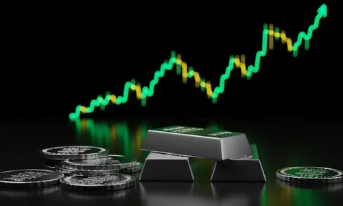 ട്രംപിനെ പോലെ ചാഞ്ചാടി വെള്ളി വില;   രണ്ടാഴ്ചക്കിടെ 24 ശതമാനം വർധന, ബജറ്റിലും പ്രതീക്ഷ