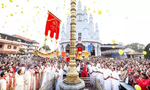 അതിരമ്പുഴ തിരുനാൾ കൊടിയേറി