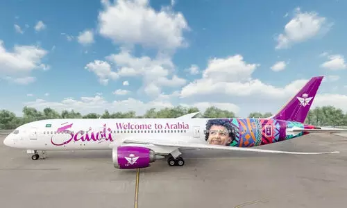 ആഗോള ടൂറിസം ഭൂപടത്തിൽ ഇടംപിടിക്കാൻ സൗദി: ‘സ്പിരിറ്റ് ഓഫ് സൗദി’ ലോഗോ പതിപ്പിച്ച പുതിയ ബോയിങ്​ വിമാനം പുറത്തിറക്കി