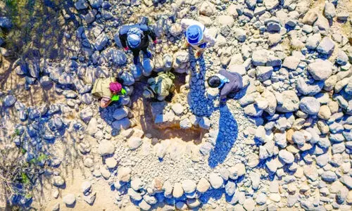 വാദി തനൂഫിൽ അപൂർവ പുരാവസ്തുക്കൾ കണ്ടെത്തി