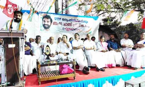 സോളാർ കേസിൽ ഉമ്മൻ ചാണ്ടിയെ ഗണേഷ്‌കുമാർ വേട്ടയാടി -ചാണ്ടി ഉമ്മൻ