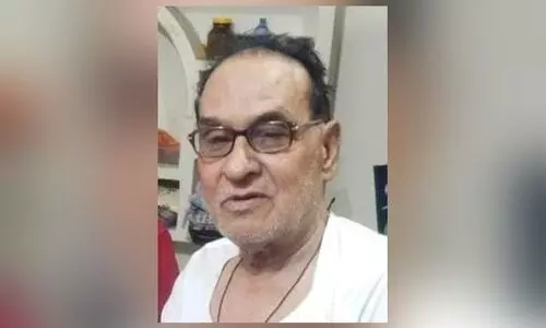 ഉംറ കഴിഞ്ഞ് മടങ്ങവേ ഹൃദയസ്തംഭനം: മധ്യപ്രദേശ് സ്വദേശി സൗദിയിൽ മരിച്ചു ഉംറ കഴിഞ്ഞ് മടങ്ങവേ ഹൃദയസ്തംഭനം: മധ്യപ്രദേശ് സ്വദേശി സൗദിയിൽ മരിച്ചു