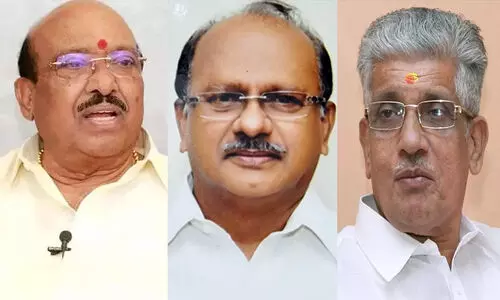 വെള്ളാപ്പള്ളിക്കെതിരെ 124 കേസുണ്ട്, സുകുമാരൻ നായർക്കെതിരെയും നിരവധി കേസുണ്ട്, തുല്യദുഃഖിതർ സർക്കാറിന്റെ ഔദാര്യം തേടി നടക്കുകയാണ്