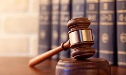 നി​സ്സാ​ര ത​ർ​ക്കം കൈ​യാ​ങ്ക​ളി​യാ​യി; പി​ഴ വി​ധി​ച്ച് കോ​ട​തി