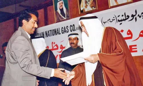 അ​ര നൂ​റ്റാ​ണ്ട് നീ​ണ്ടു​നി​ന്ന പ്ര​വാ​സ​ത്തി​ന് തി​ര​ശ്ശീ​ല