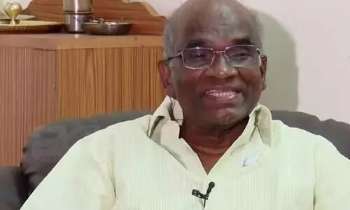 ദൈവത്തെ പോലും കൊള്ളയടിച്ചില്ലേ?; എൻ.വാസുവിന്റെ ജാമ്യഹരജി തളളി സുപ്രീംകോടതി ദൈവത്തെ പോലും കൊള്ളയടിച്ചില്ലേ?; എൻ.വാസുവിന്റെ ജാമ്യഹരജി തളളി സുപ്രീംകോടതി