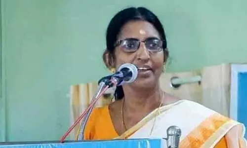 കേരളത്തിലെ ആദ്യത്തെ വനിത മുഖ്യമന്ത്രി എന്ന ഓഫർ അത്ര ചെറുതല്ലല്ലോ, ഞാനങ്ങട്ട് സമ്മതിച്ചു; സി.പി.എമ്മിൽ ചേരുമെന്ന അഭ്യൂഹങ്ങളോട് പ്രതികരിച്ച് ശശികല കേരളത്തിലെ ആദ്യത്തെ വനിത മുഖ്യമന്ത്രി എന്ന ഓഫർ അത്ര ചെറുതല്ലല്ലോ, ഞാനങ്ങട്ട് സമ്മതിച്ചു; സി.പി.എമ്മിൽ ചേരുമെന്ന അഭ്യൂഹങ്ങളോട് പ്രതികരിച്ച് ശശികല