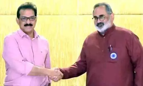 ട്വന്റി 20: വഴിത്തിരിവായത് സാബു ജേക്കബ് -അമിത്ഷാ കൂടിക്കാഴ്ച ട്വന്റി 20: വഴിത്തിരിവായത് സാബു ജേക്കബ് -അമിത്ഷാ കൂടിക്കാഴ്ച