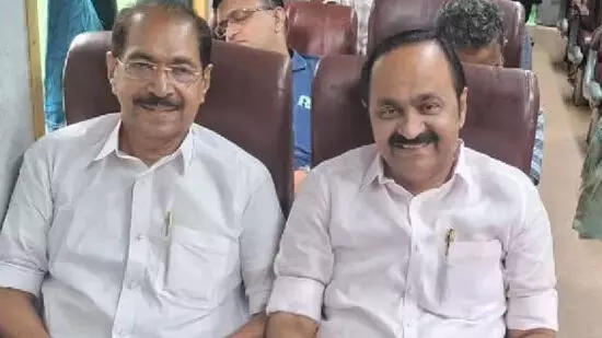 ആരൊക്കെ മത്സരിക്കും, എവിടെയൊക്ക മത്സരിക്കും; തീരുമാനത്തിന് കോൺഗ്രസ് നേതാക്കൾ ഡൽഹിയിൽ ആരൊക്കെ മത്സരിക്കും, എവിടെയൊക്ക മത്സരിക്കും; തീരുമാനത്തിന് കോൺഗ്രസ് നേതാക്കൾ ഡൽഹിയിൽ