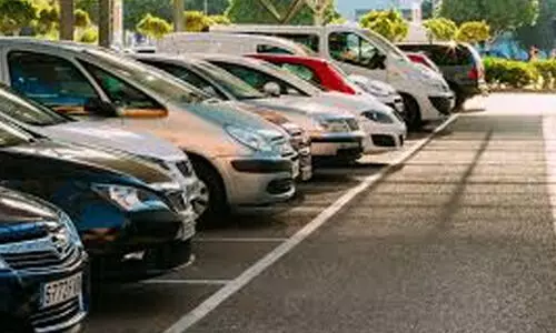 മെട്രോ സ്​റ്റേഷനുകൾക്ക് സമീപം 1700 പുതിയ പാർക്കിങ്​ ഇടങ്ങൾ