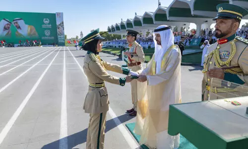 പ്രൗ​ഢ​മാ​യി ദു​ബൈ പൊ​ലീ​സ്​ അ​ക്കാ​ദ​മി ബി​രു​ദ​ദാ​ന ച​ട​ങ്ങ്​