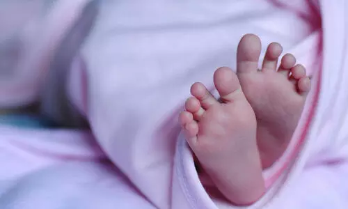 കുന്നംകുളത്ത് സ്വകാര്യ ആശുപത്രിയിൽ ചികിത്സക്കിടെ നവജാത ശിശുവിന്റെ വിരൽ അറ്റു