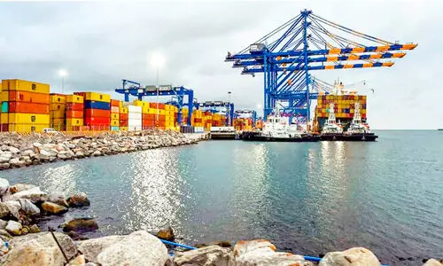 വിഴിഞ്ഞം തുറമുഖം; രണ്ടാംഘട്ടത്തിൽ ഭൂമി വേണ്ട; 55 ഹെക്ടർ കടൽ നികത്തും വിഴിഞ്ഞം തുറമുഖം; രണ്ടാംഘട്ടത്തിൽ ഭൂമി വേണ്ട; 55 ഹെക്ടർ കടൽ നികത്തും